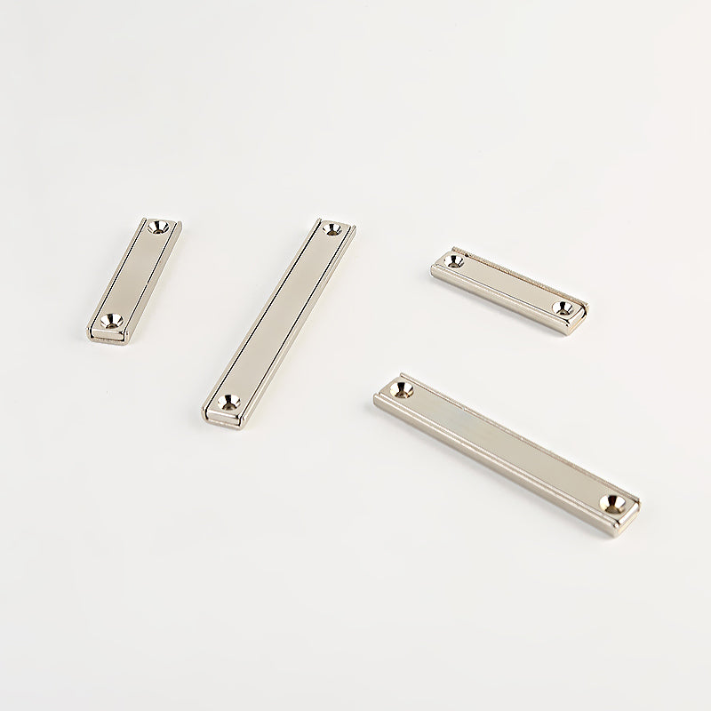 Rechthoekige Neodymium Potmagneet met Verzonken Gat – Nikkel Coating